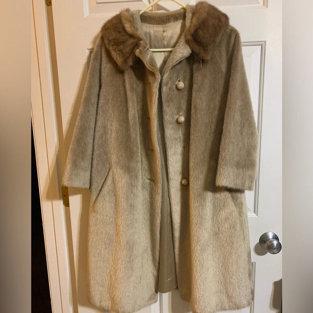 Vintage 1960s Lurotta faux fur coat